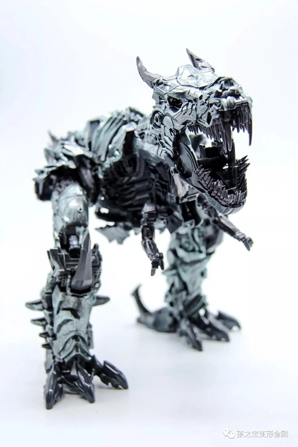 Takara Studio Series SS07 Leader Class Grimlock 3 Takara Studio Series SS07 Leader Class Grimlock - Image 3