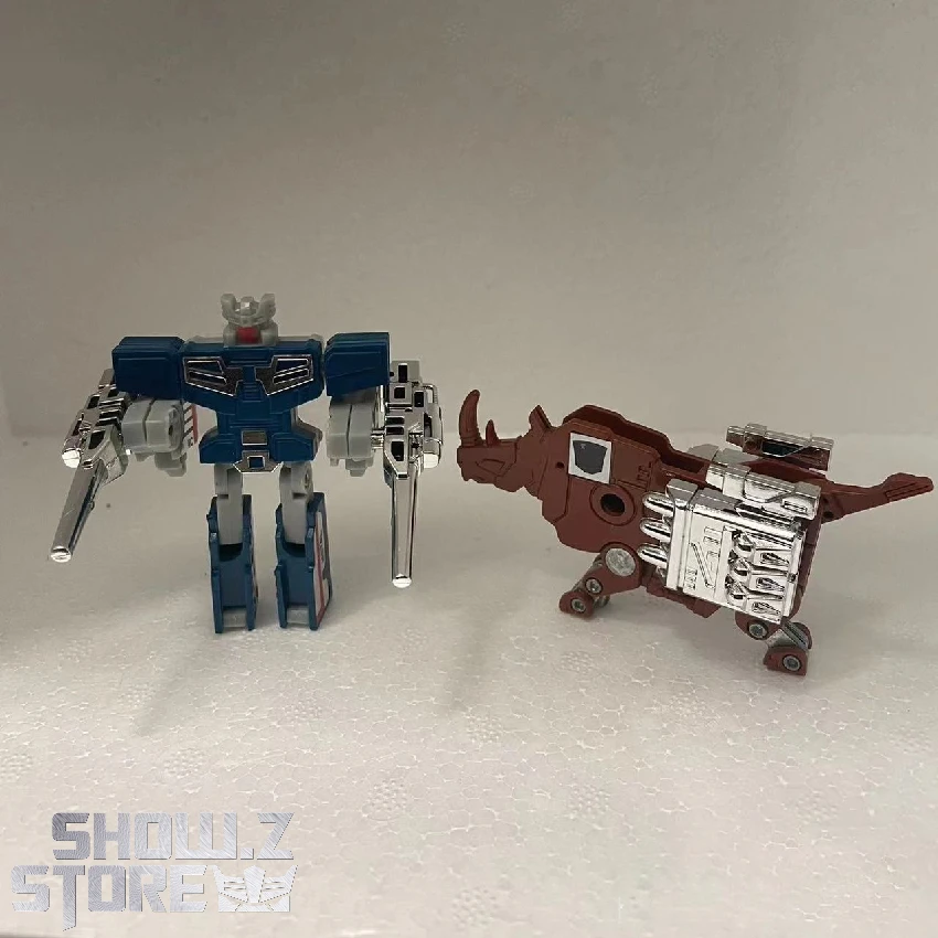 4th Party Transformers G1 Mini-Cassettes: Eject & Ramhorn 1 4th Party Transformers G1 Mini-Cassettes: Eject & Ramhorn