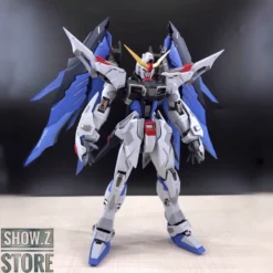 Metal Club 1/100 ZGMF-X42S Destiny Gundam W/ ZGMF-X10A Freedom Gundam Color Scheme